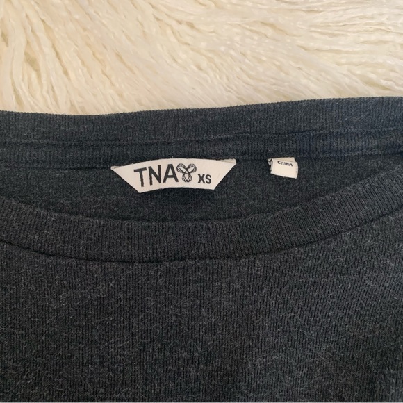 Aritzia TNA Dark Gray Long Sleeve Top - Picture 5 of 11